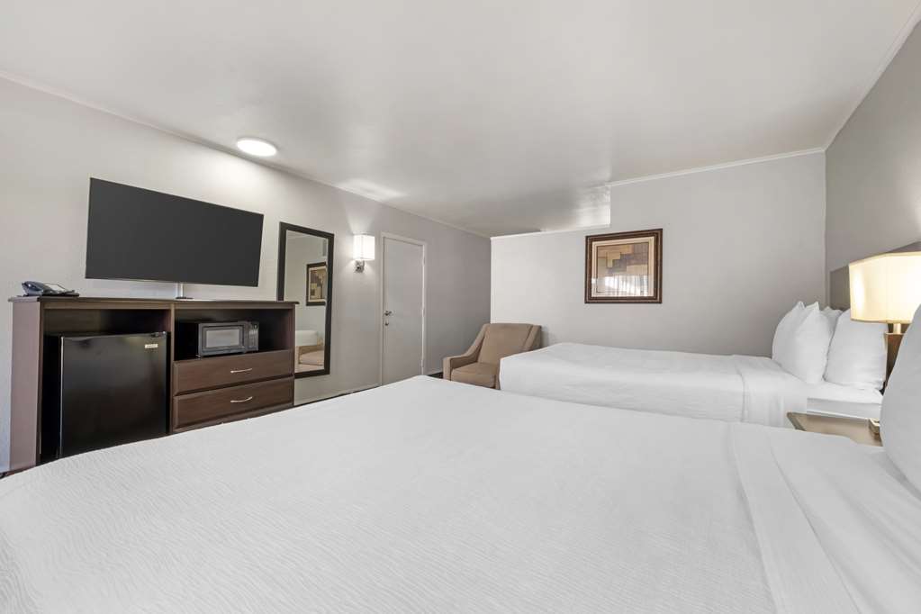 Best Western Red Carpet Inn - photo 24