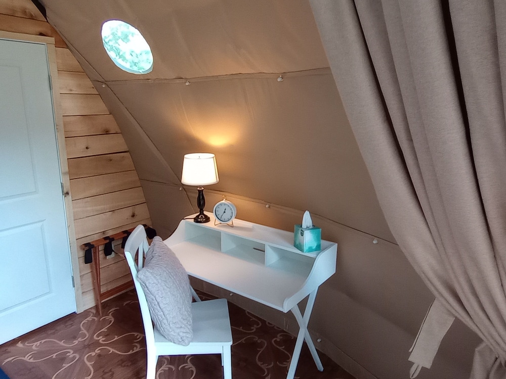 GlampOut Resort Elk River - photo 31