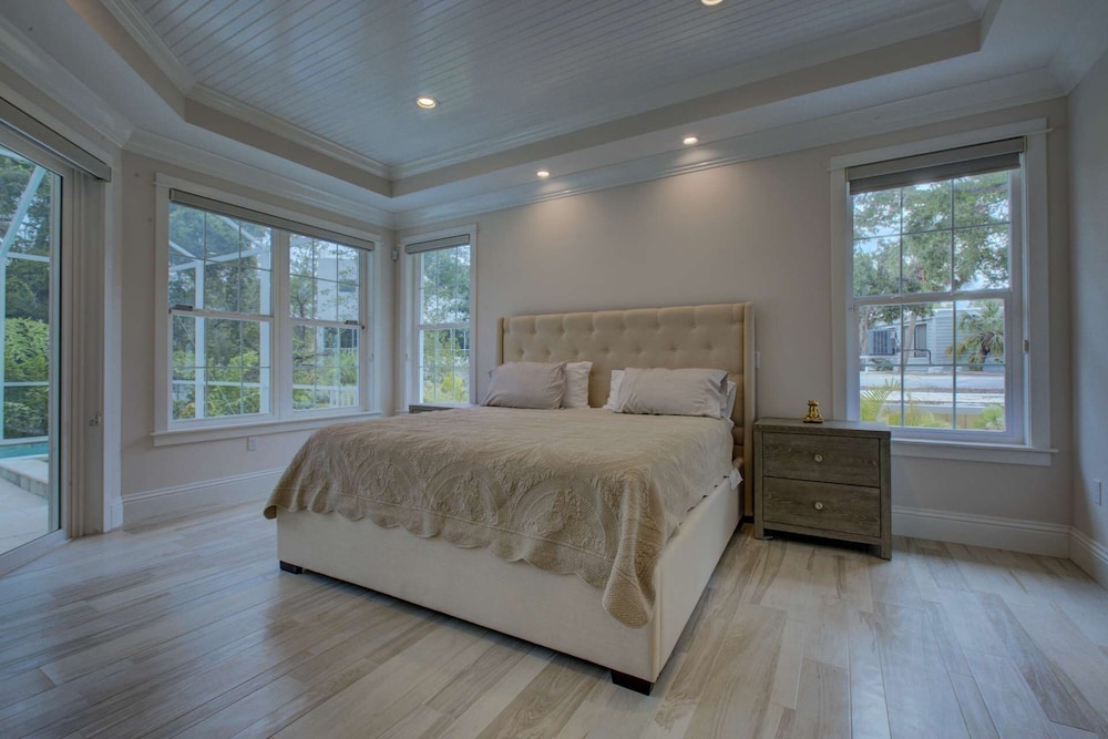 Shell Beach Hollow — Siesta Key — photo 2