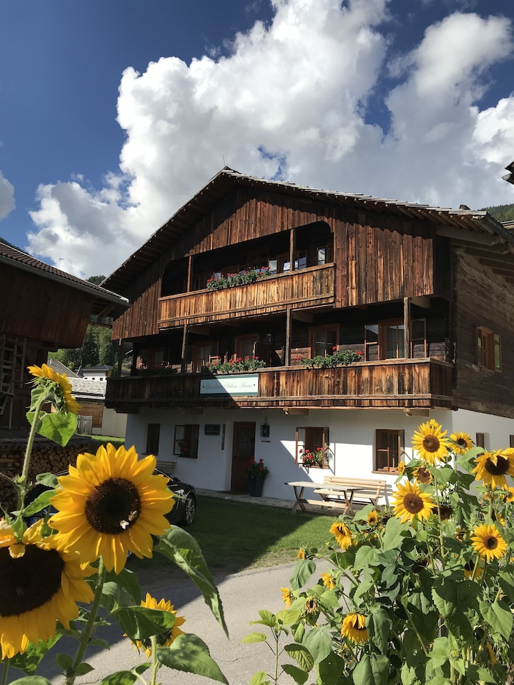 Landhaus Schloss Anras — 4-Star Luxury Hotel in Anras, Austria