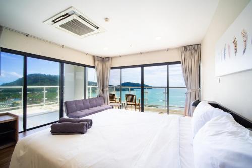 Patong tower Superior Seaview 4BR 2102 in Patong, Thailand