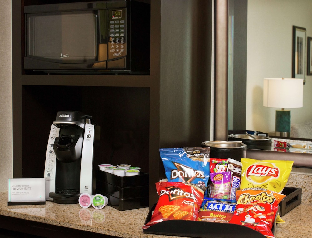 Embassy Suites Columbus Airport - photo 12