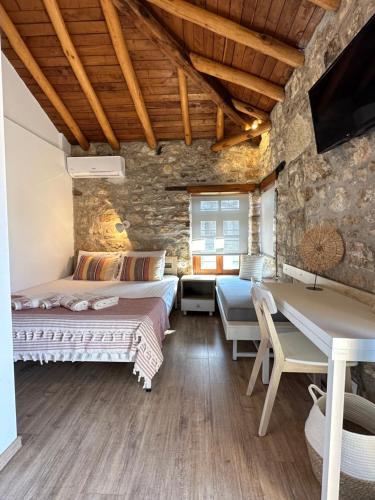 Casa La Bohema — 4-Star Luxury Hotel in Afytos, Greece