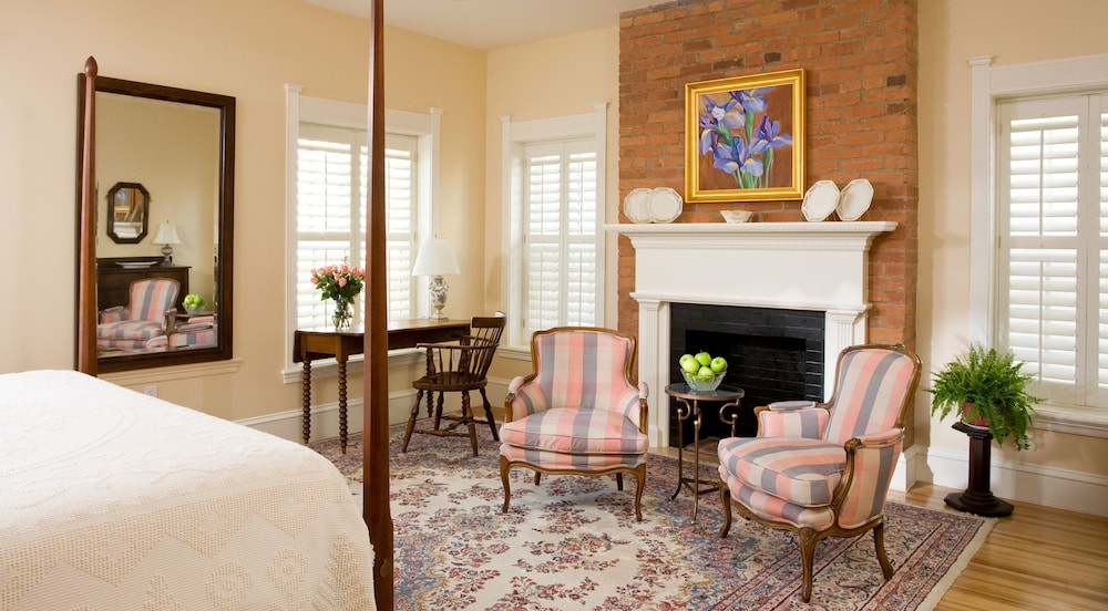 Embassy Circle Guest House — 4-Star Luxury Hotel in Adams Morgan, United States