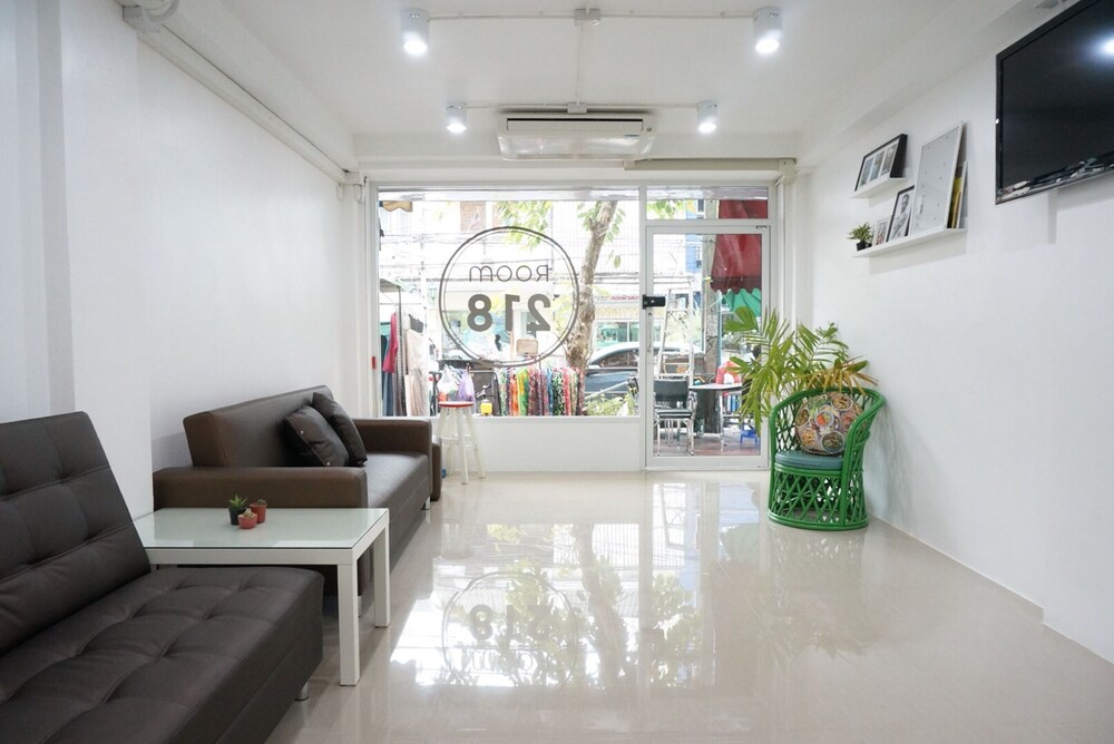 ROOM 218 Dorm for rent Adults Only