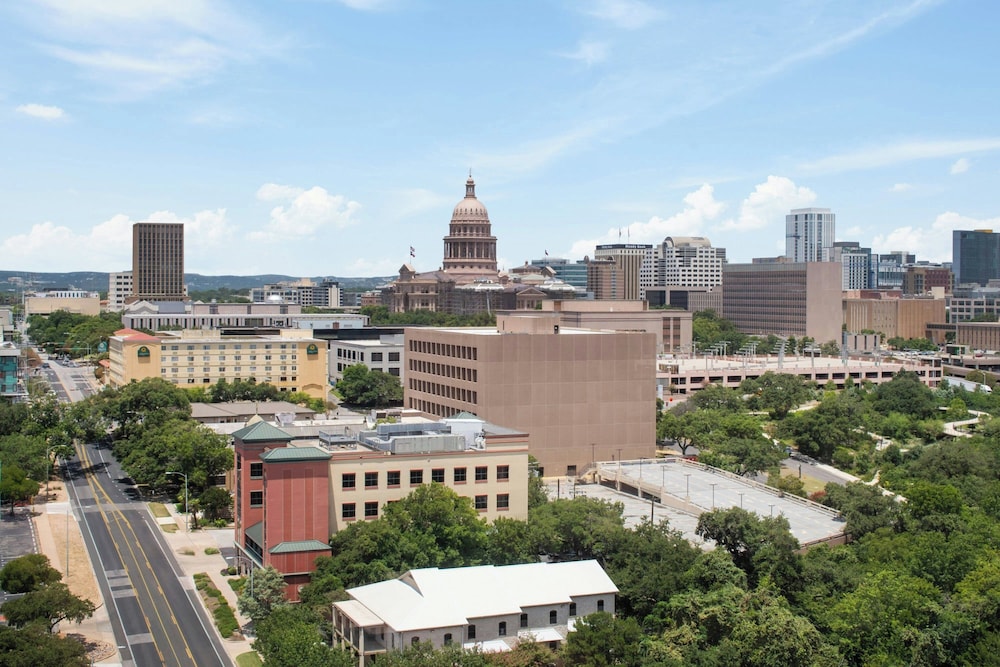 Downright Austin a Renaissance Hotel - photo 17