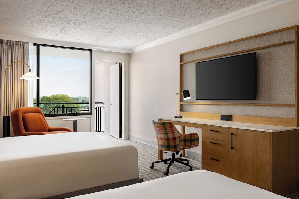 Crowne Plaza Louisville Airport Expo Ctr by IHG - photo 8