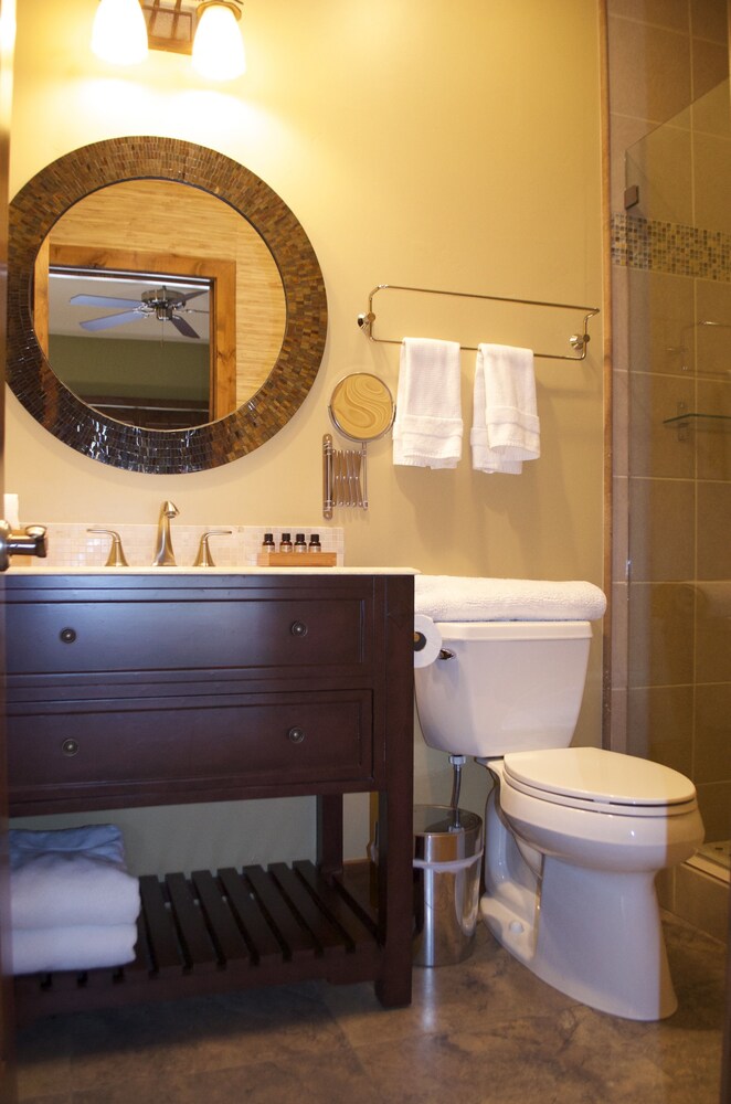 Torchlight Inn - photo 25