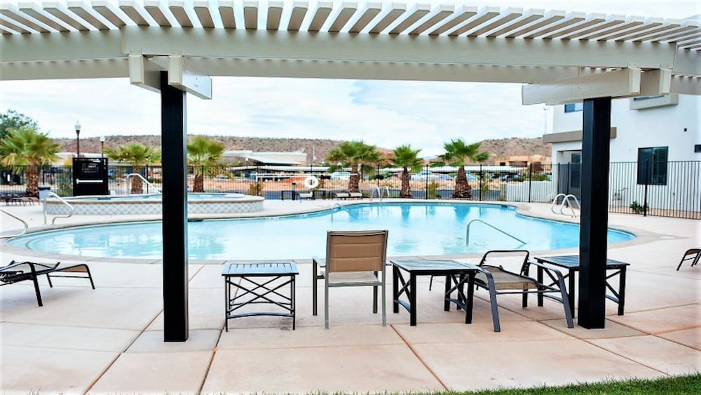 Town Center Resort - photo 850