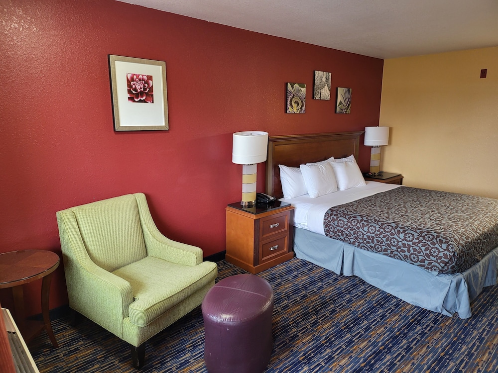 Olympic Inn & Suites - photo 33