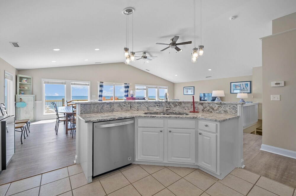 Sparrows Beach Nest by Sea Scape Properties - photo 14
