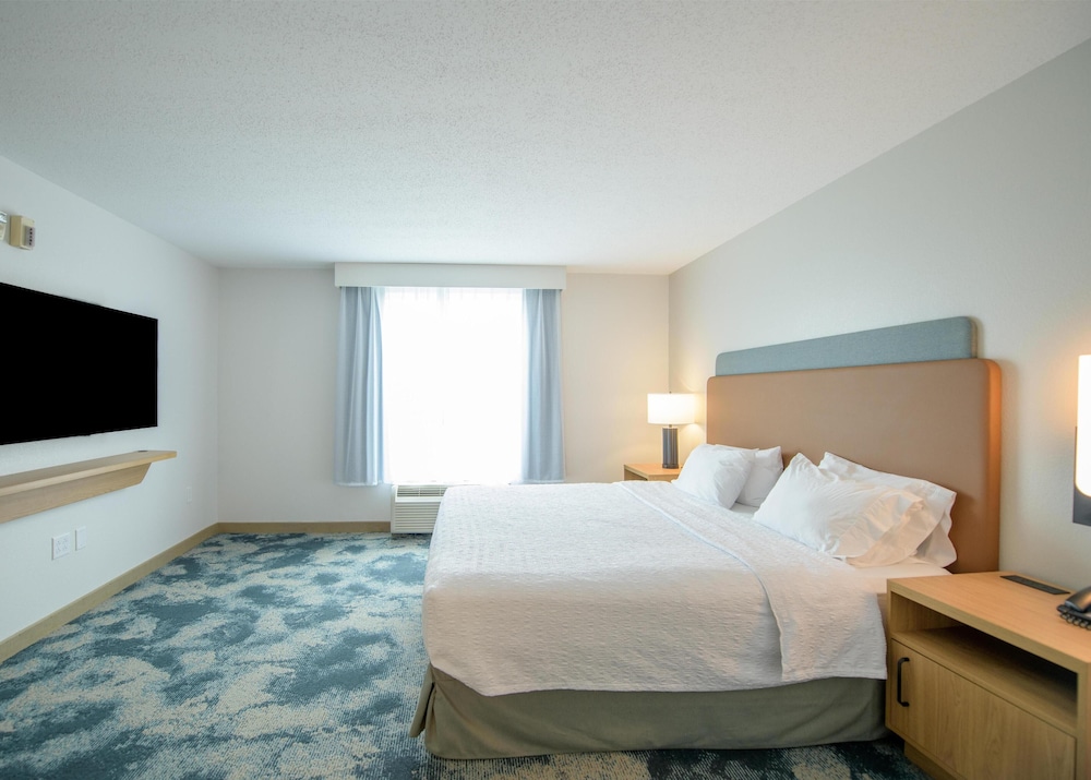 Hampton Inn Presque Isle Maine - photo 26