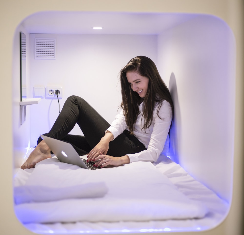 Cube Capsule Hotel - carbon neutral hotel in Moscow