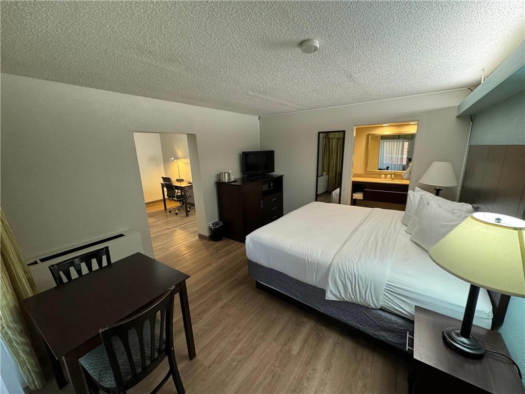 Wyndham Garden Ann Arbor - photo 38