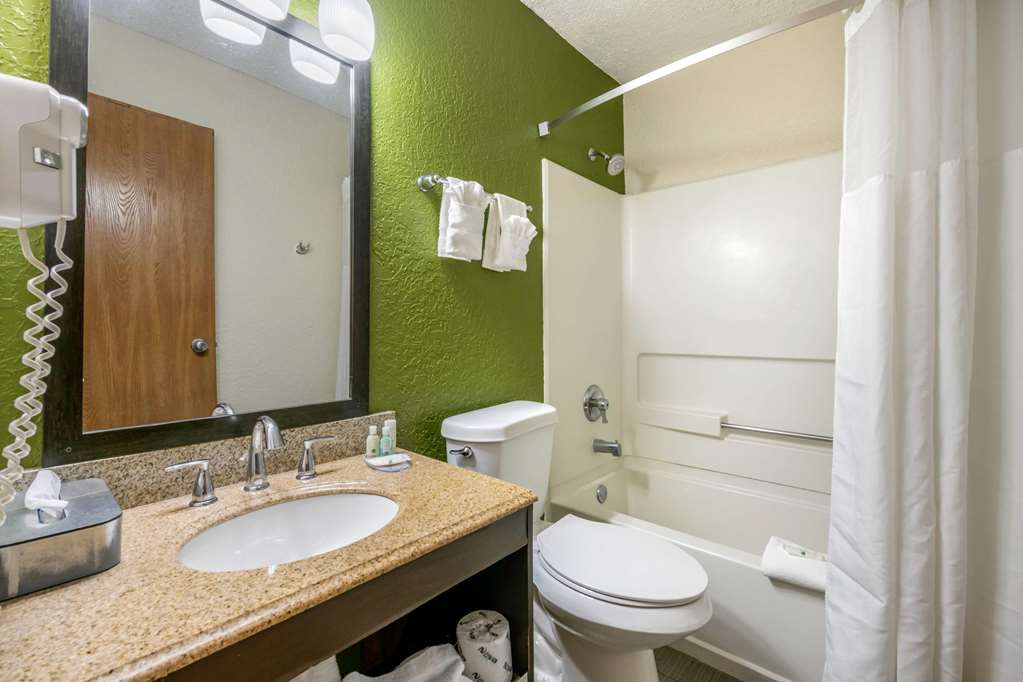 Quality Inn & Suites Leesburg Chain of Lakes - photo 19