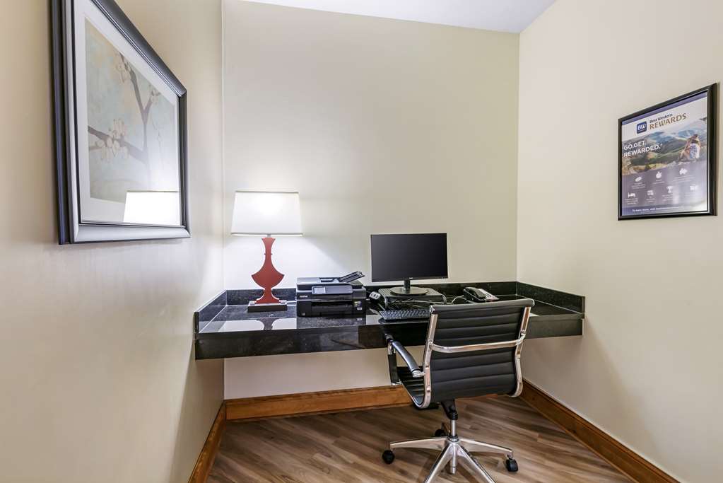 Best Western Plus Dutch Haus Inn and Suites - photo 43