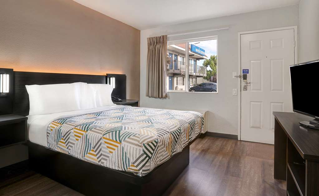 Motel 6 Sacramento CA North - photo 24