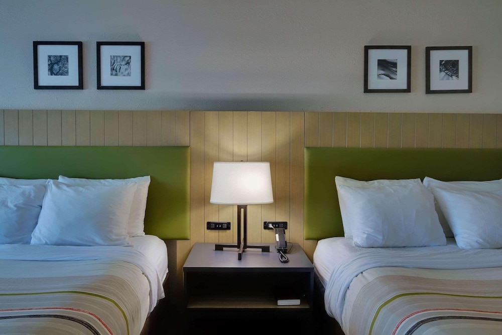 Country Inn & Suites by Radisson Savannah Gateway GA - photo 10