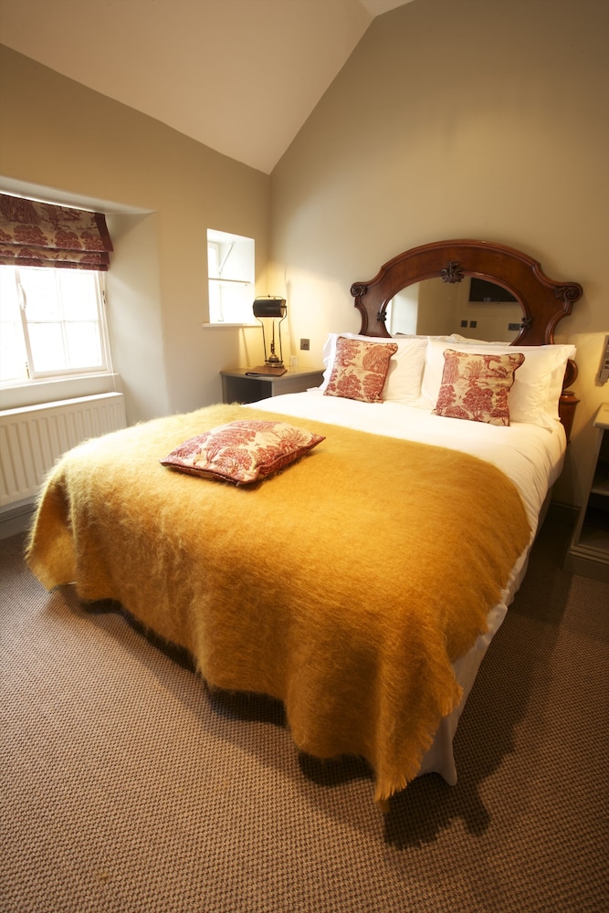The Wheatsheaf Inn - carbon neutral hotel in Cheltenham