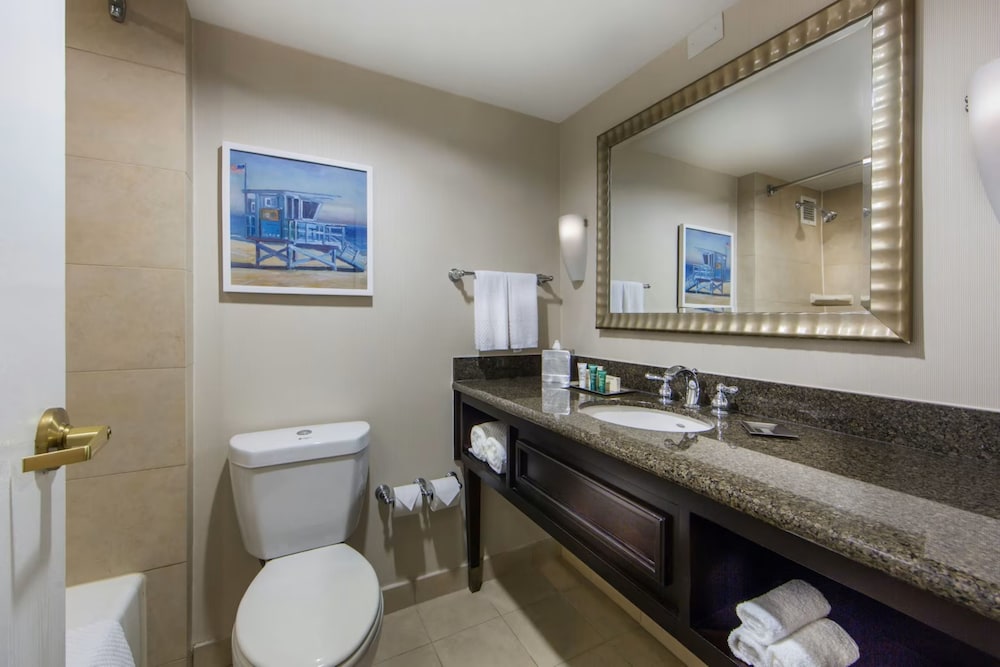 Hilton Irvine Orange County Airport - photo 19