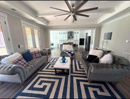 Charlotte Acres Retreat in Charlotte, United States