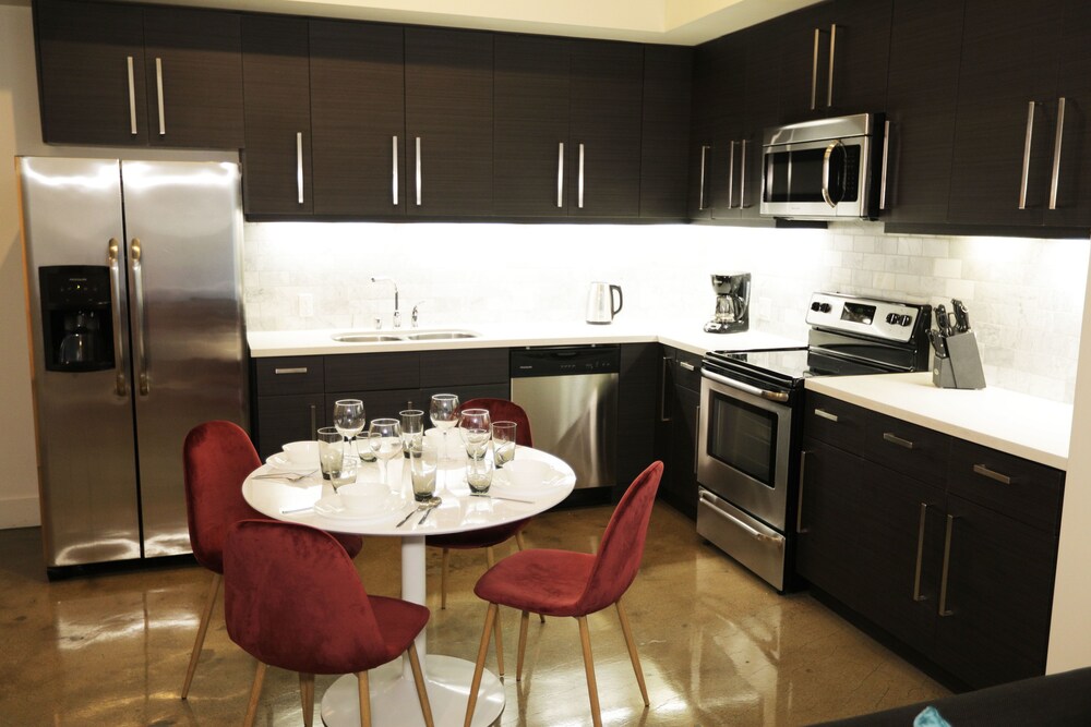 Downtown Lofty Suites - photo 13