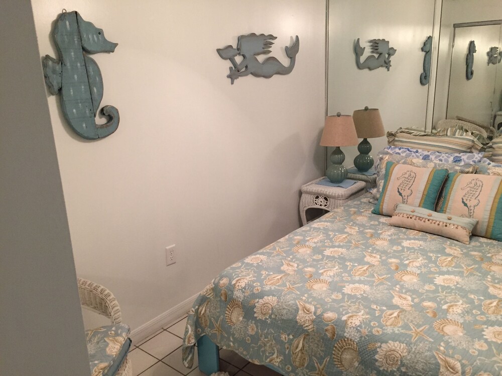 Suites On The Beach - photo 2