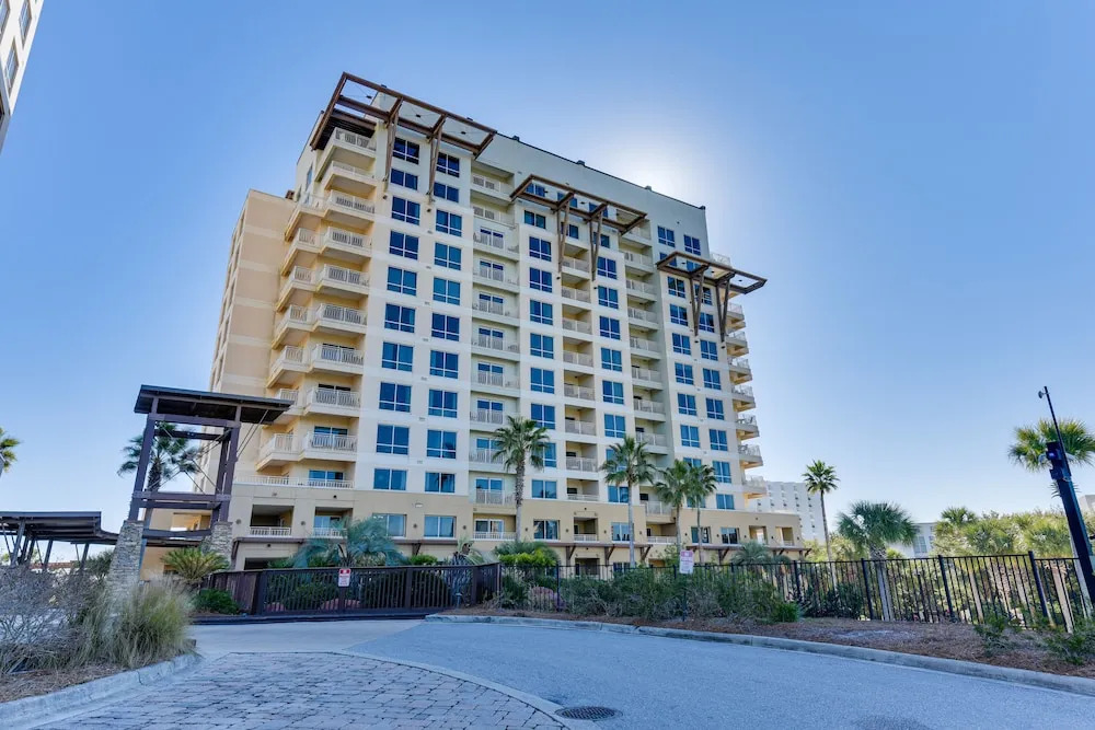Destin Resort Studio w Pool Walk to Beach - photo 24