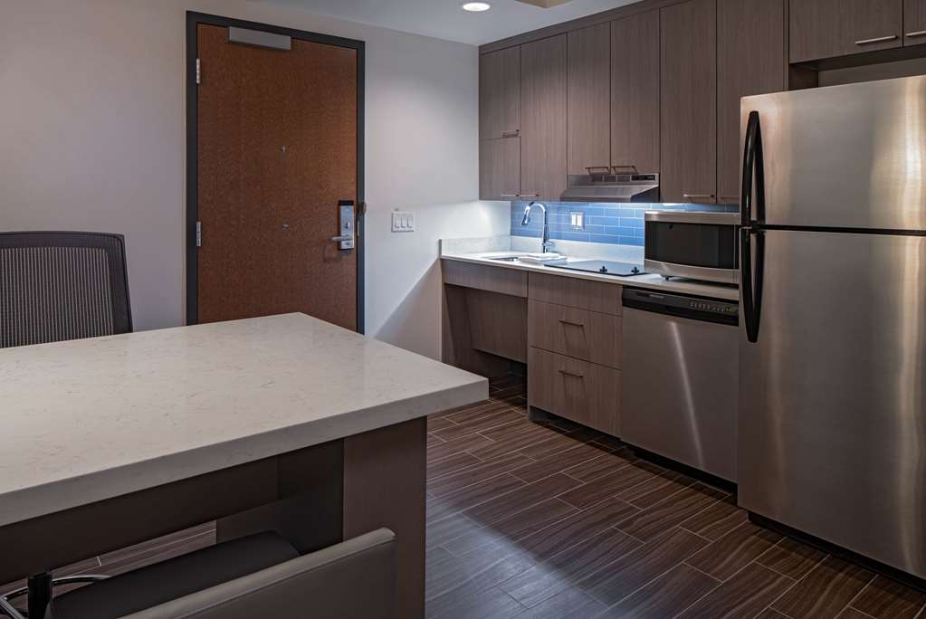 Hyatt House Indianapolis Downtown - photo 35