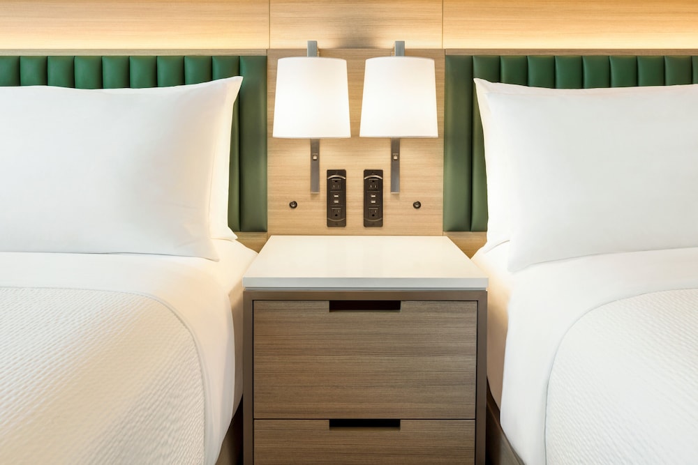 Holiday Inn Long Island City LaGuardia West - photo 13