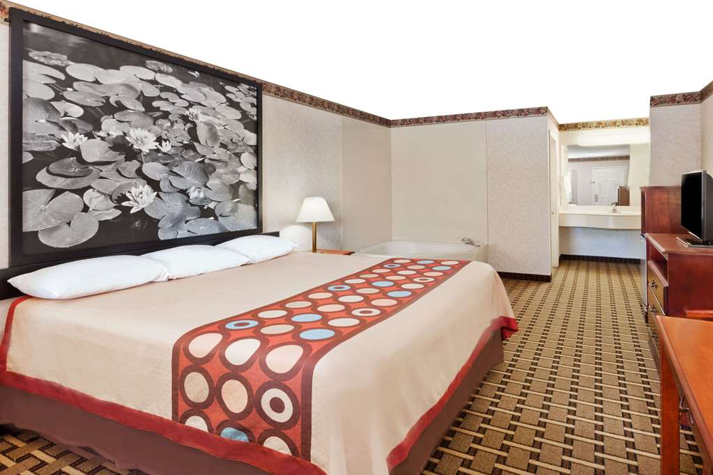 Super 8 by Wyndham Ft. Oglethorpe GA Chatt TN Area - photo 15
