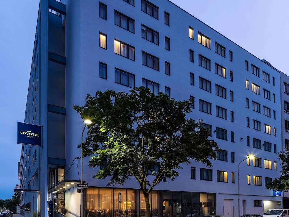 Novotel Suites Wien City Donau — 4-Star Luxury Hotel in Vienna, Austria