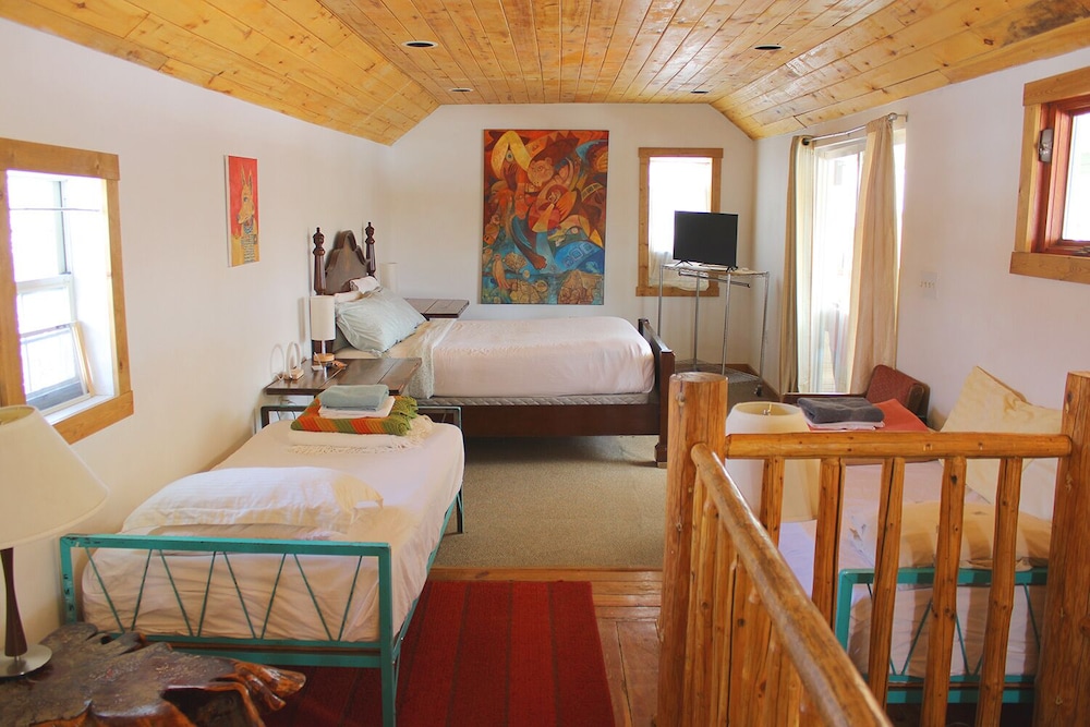 SnowMansion Taos Adventure Lodge - photo 25