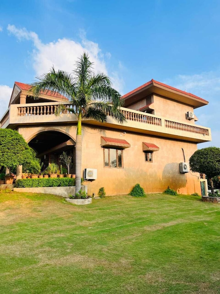 The Bistendu Resort in Sohna, India