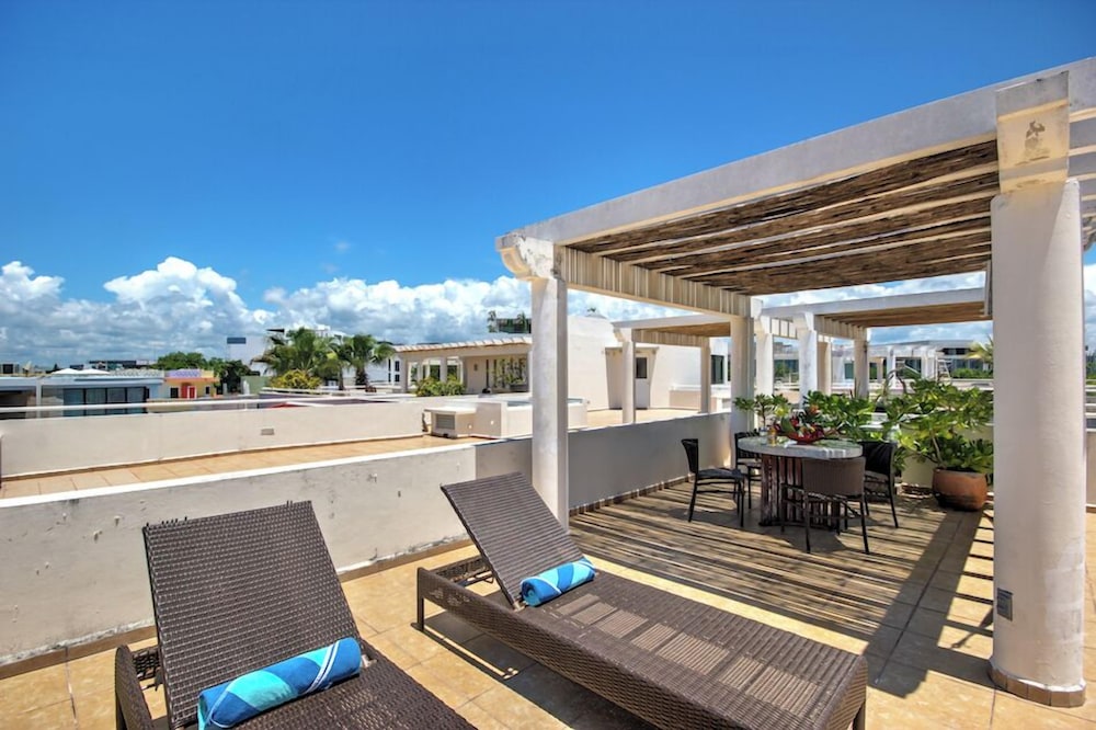 Riviera Maya Suites