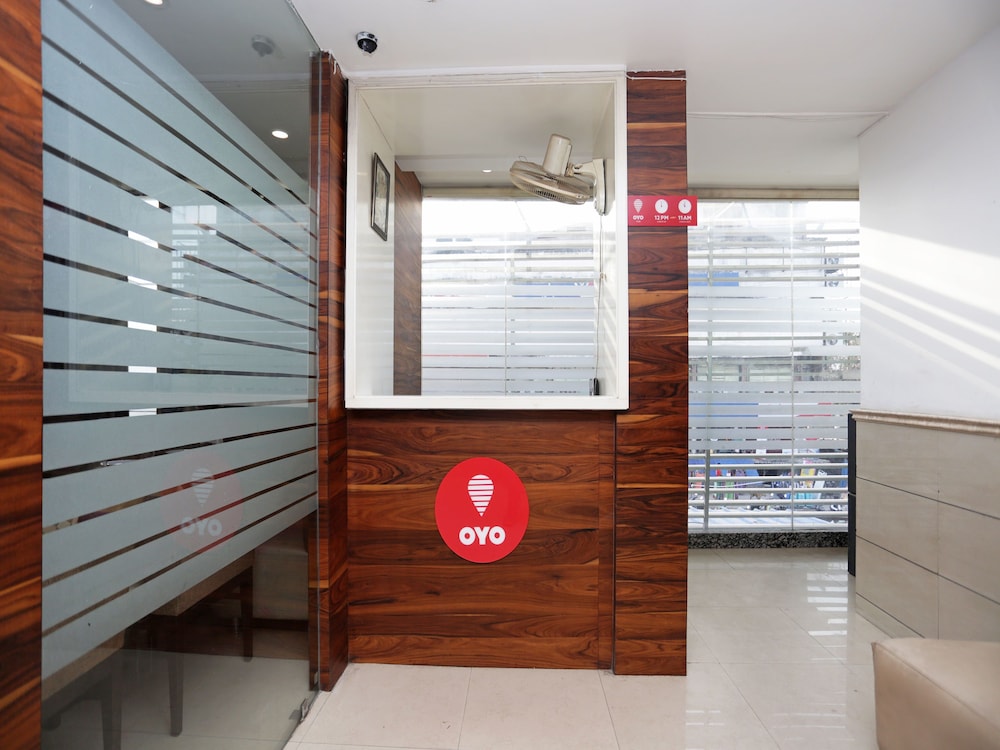 Oyo 13214 Hotel Metro 7×11 in Raipur, India