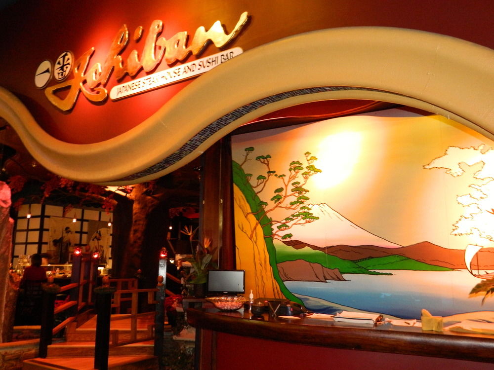 Harrah's Casino Hotel Reno - photo 18