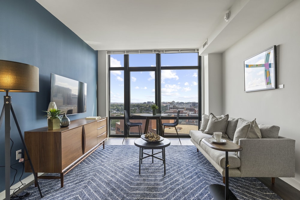 Placemakr Marymount Ballston - photo 43
