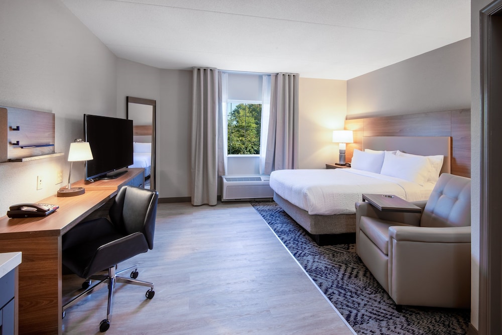 Candlewood Suites Manassas an IHG Hotel - photo 4