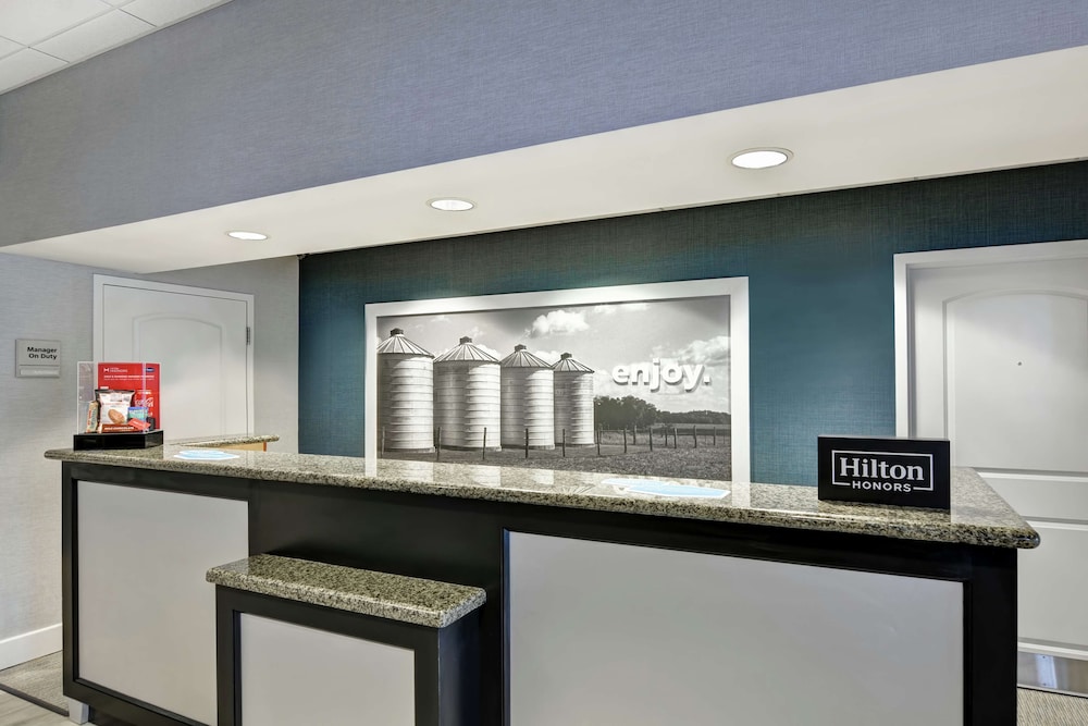 Hampton Inn Sayre - photo 7