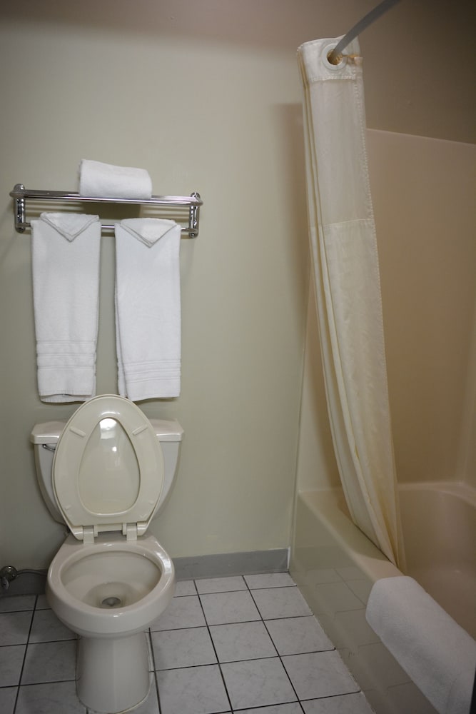 Travelodge by Wyndham St. Louis - photo 18