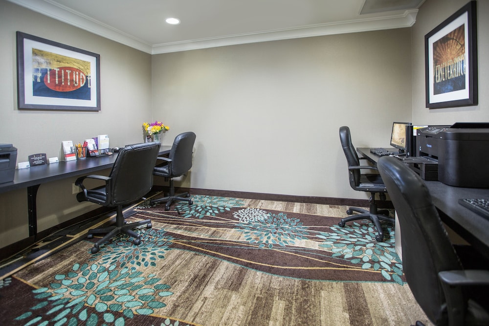 Staybridge Suites Augusta by IHG - photo 18