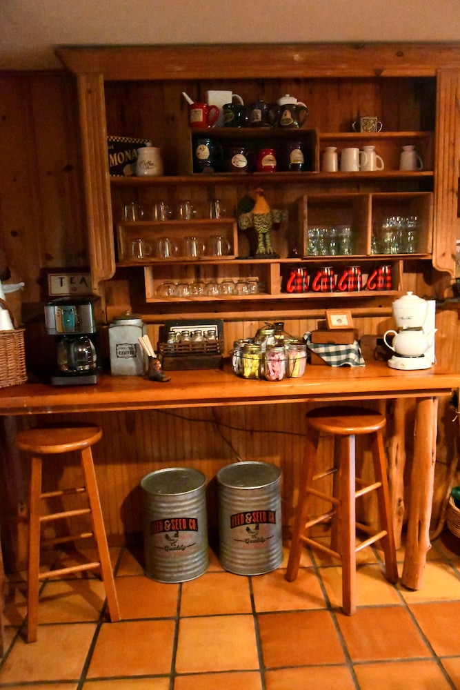 Country Woods Inn - photo 21