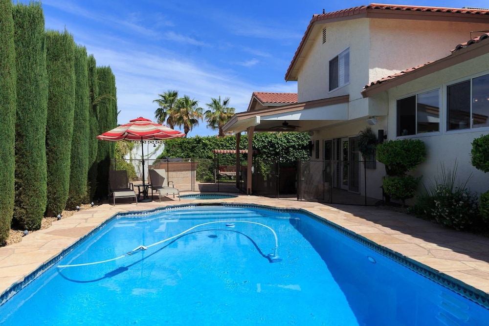 Luxurious 4BR 9m to Las Vegas Strip - photo 18