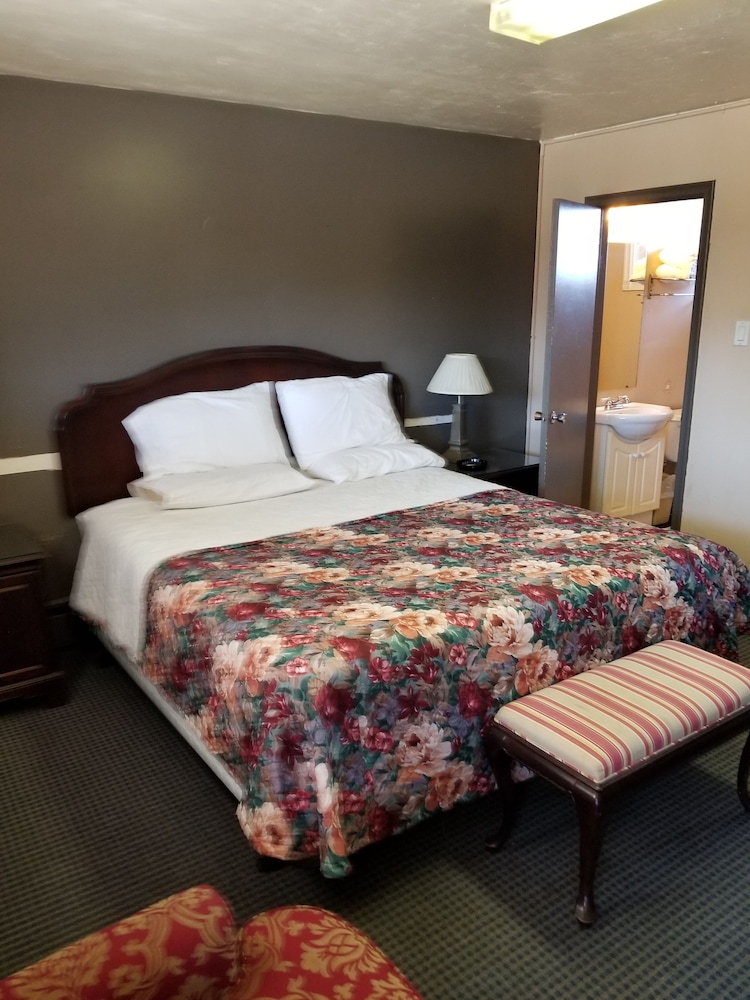Lakeridge Motel - last minute hotel in Toronto