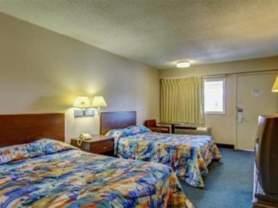 Red Roof Inn St Louis Florissant - photo 8