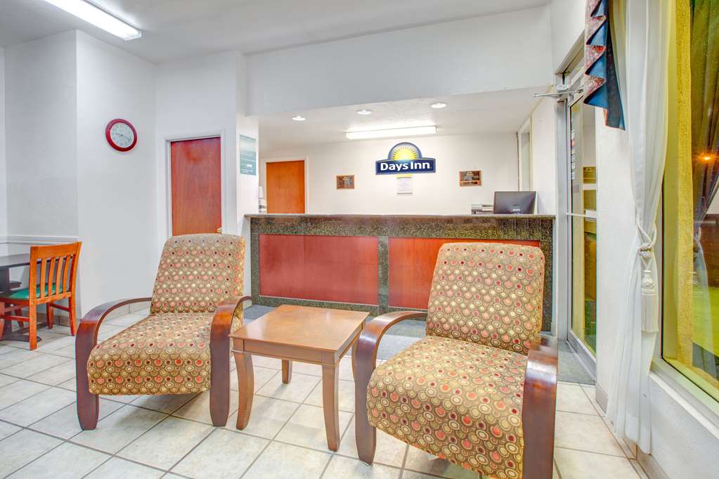 Days Inn by Wyndham Okemah - photo 2