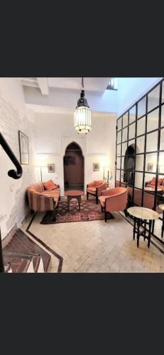 Riad Privatise Jusqu a 5 Personnes a 5 Minutes Place Jemma El Fna Loue Avec Menage Et Petit Dejeuner Compris — 4-Star Luxury Hotel in Marrakesh, Morocco