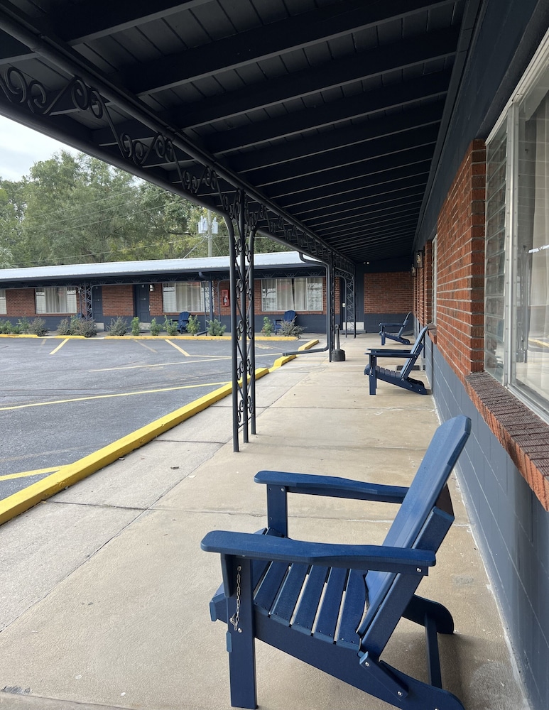 BlueGem Motel - photo 72
