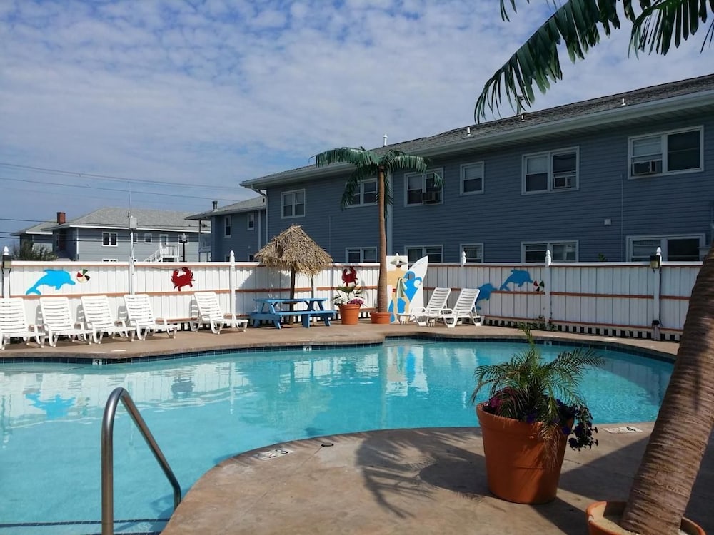 Blue Wave Inn - photo 18